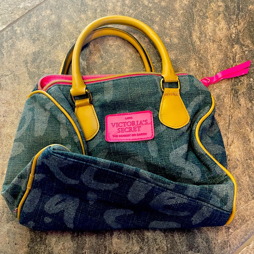 Victoria’s Secret small bag